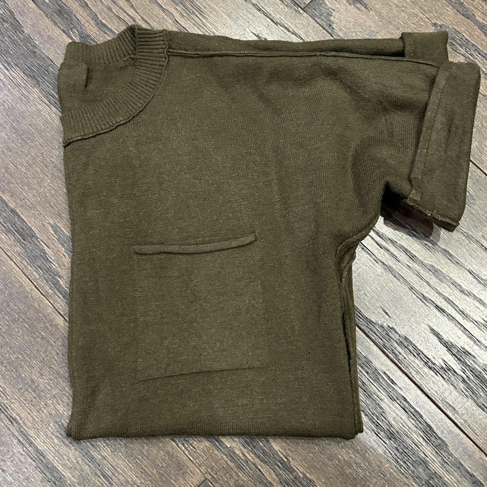 Knit Tops - Picture 6 of 8
